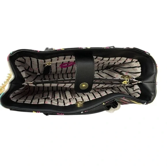 Betsey Johnson Luv Multicolor Bag Lips Kisses Crossbody Purse Cloud/Rainbow Tag - Picture 4 of 16